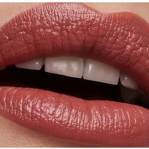 Estee Lauder Dramatic Rose moisturizing lipstick